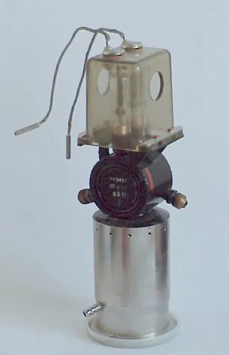 МИ-285Г магнетрон фото 2 МИ-285Г магнетрон фото 2